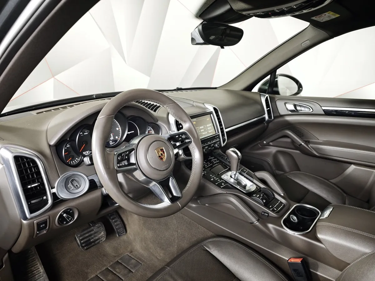 Porsche Cayenne Diesel 3.0 Tiptronic S AWD (245 л.с.) Серый в АВИЛОН. Слайд №19