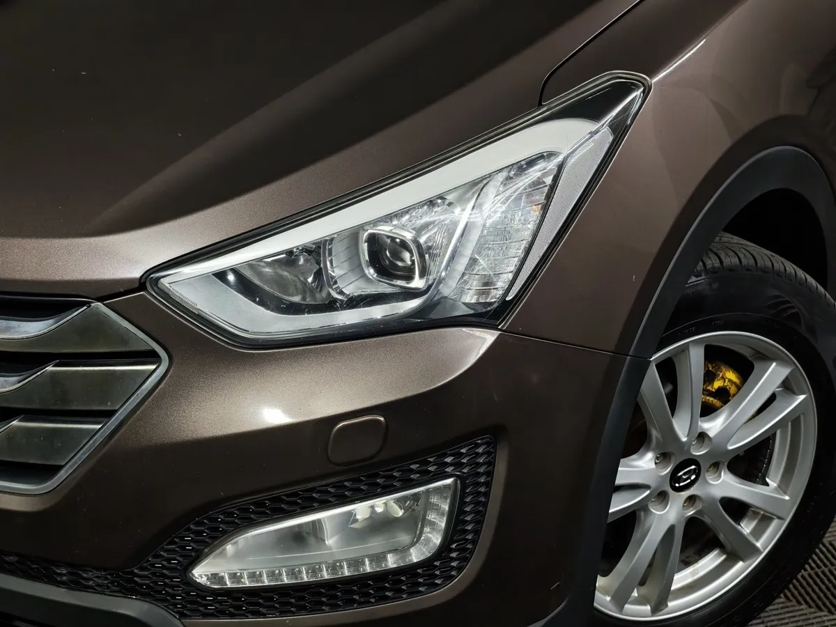 Hyundai Santa Fe 2.2 CRDi MT (197 л.с.) Коричневый в АВИЛОН. Слайд №10