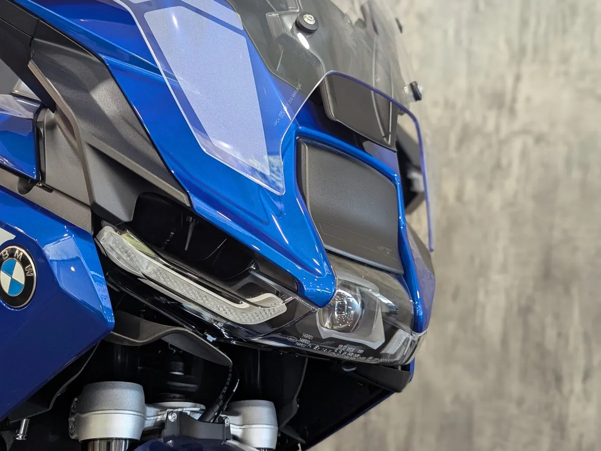 BMW Motorrad R 1300 RT 1300 см³ (145 л.с.) (145) 1300 Синий в АВИЛОН. Слайд №7