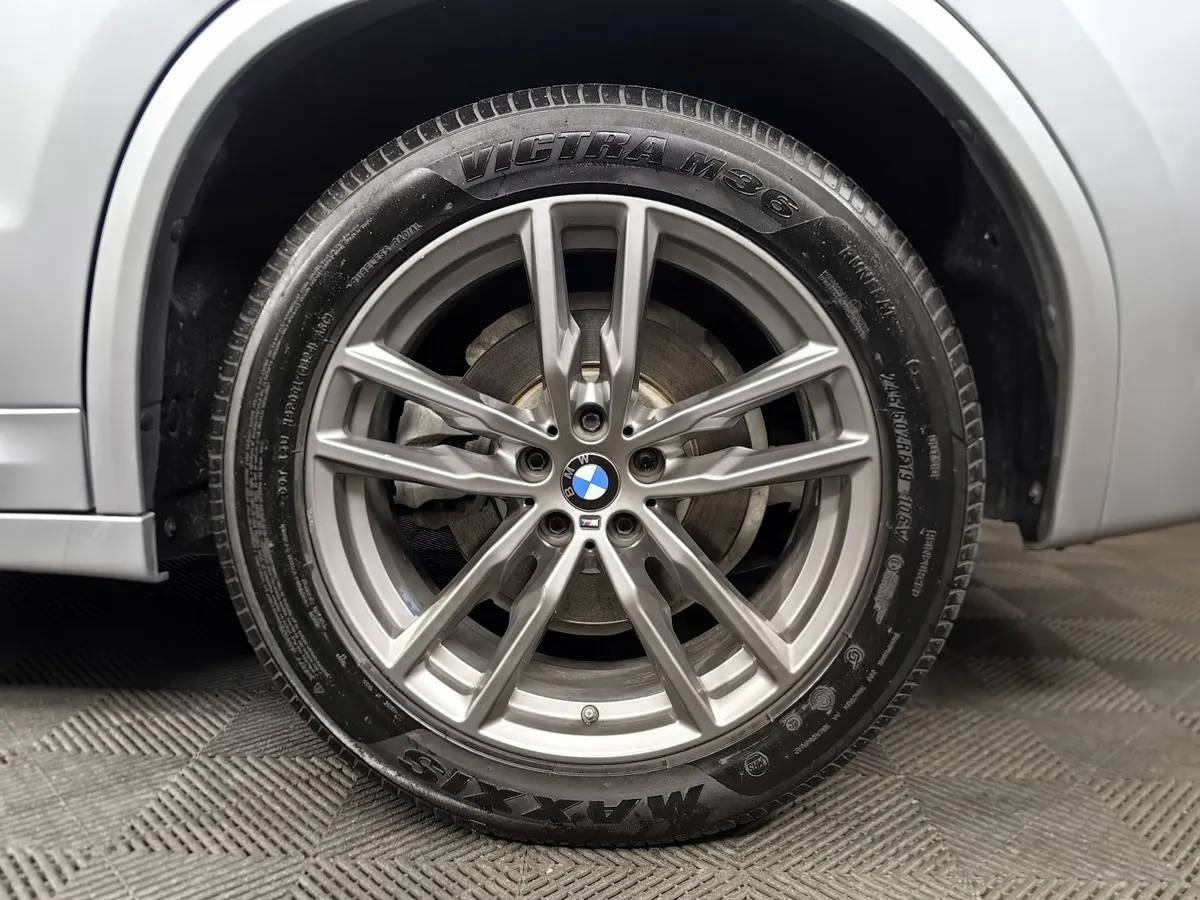 BMW X3 xDrive20d AT (190 л.с.) M Sport Серебристый в АВИЛОН. Слайд №7