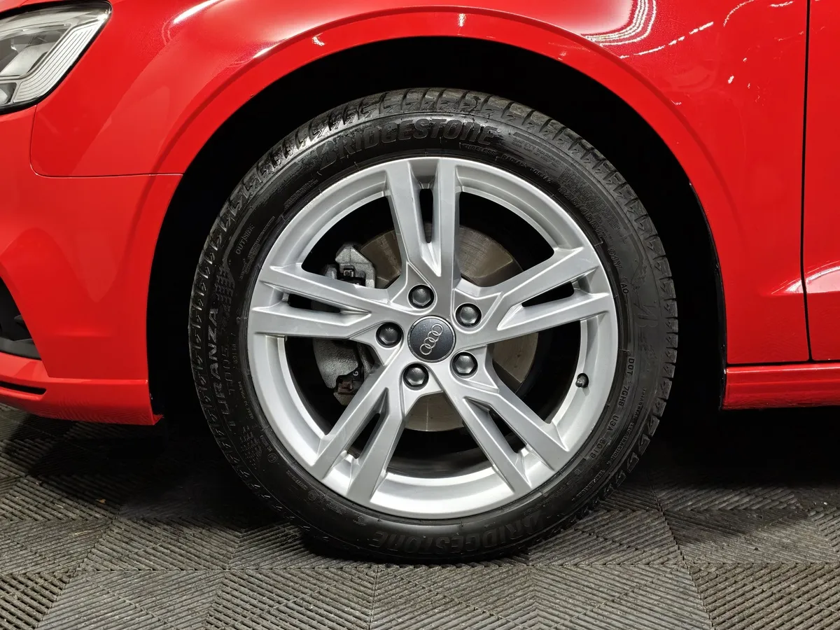 Audi A3 1.4 TFSI AT (150 л.с.) Красный в АВИЛОН. Слайд №9