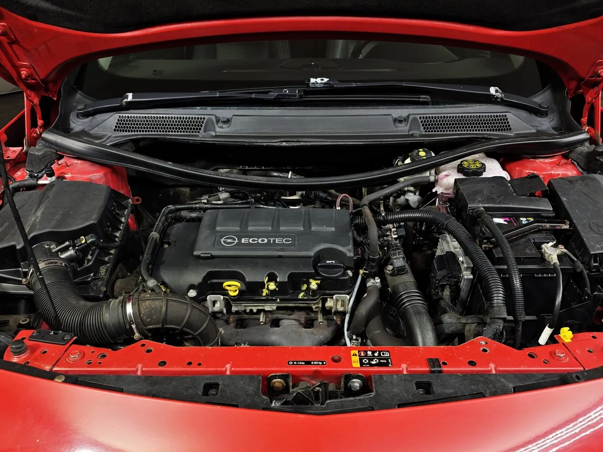 Opel Astra 1.4 Turbo AT (140 л.с.) Enjoy Красный в АВИЛОН. Слайд №11