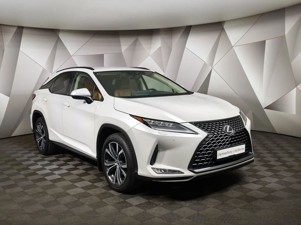 Lexus RX 2.0 AT AWD (238 л.с.) Executive Белый в АВИЛОН. Слайд №3