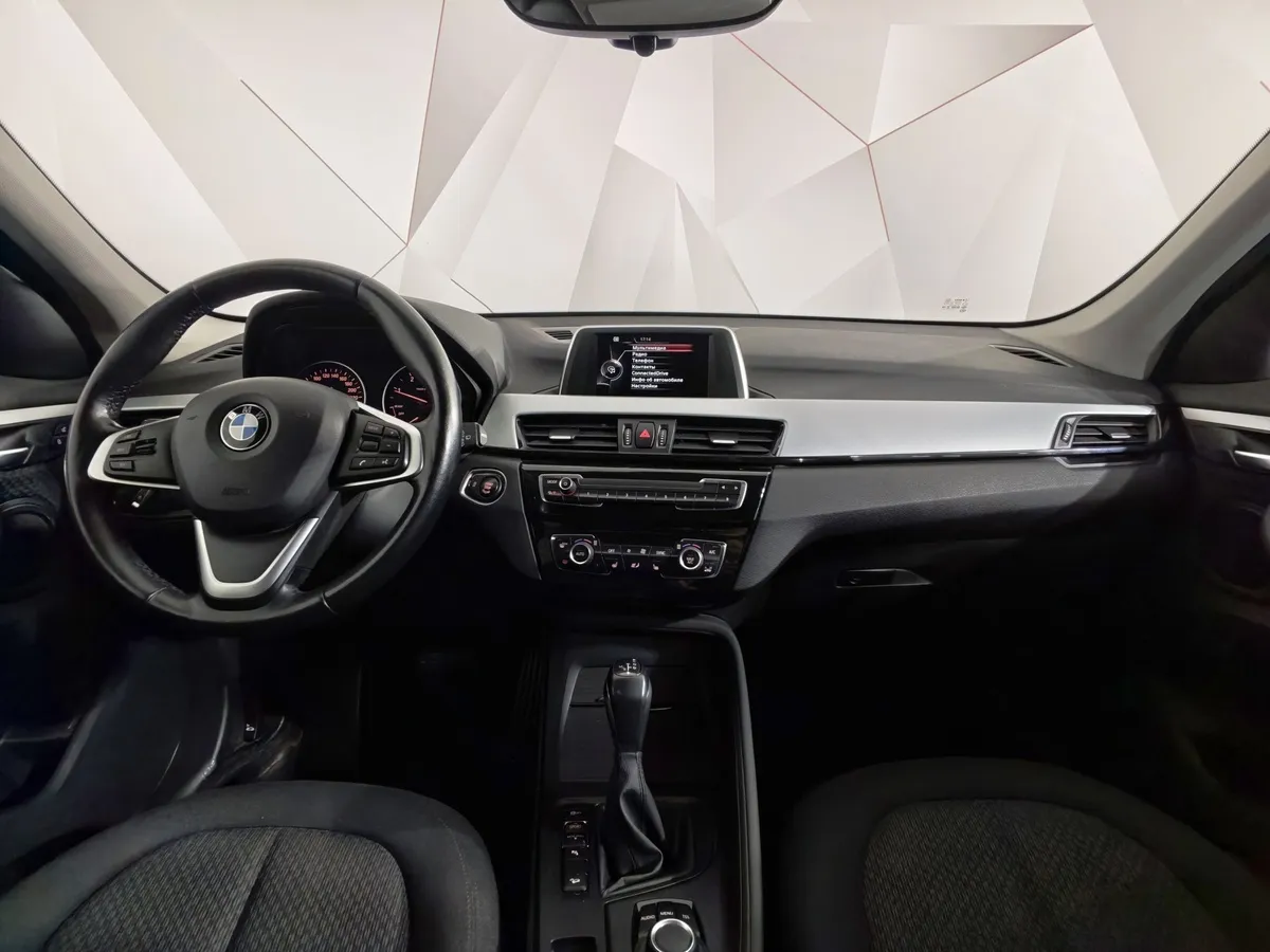 BMW X1 20d xDrive AT (190 л.с.) Advantage Коричневый в АВИЛОН. Слайд №11