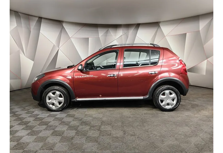 Renault Sandero 1.6 MT (84 л.с.) Stepway Красный в АВИЛОН. Слайд №5