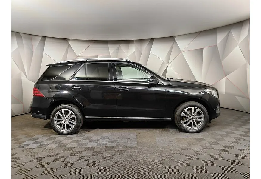 АВИЛОН - Mercedes-Benz GLE 350 d 4MATIC 9G-TRONIC (249 л.с.) Особая серия Черный - slide 3