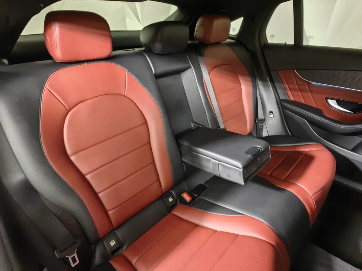 Mercedes-Benz GLC Купе 300 9G-TRONIC 4MATIC (245 л.с.) Sport Белый в АВИЛОН. Слайд №17
