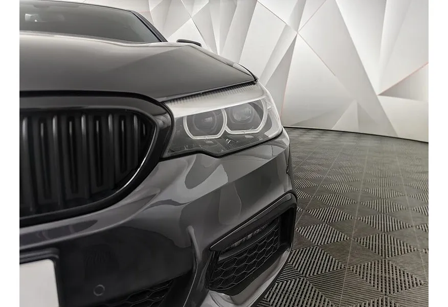 BMW 5 серия 520d xDrive Steptronic (190 л.с.) M Sport Серый в АВИЛОН. Слайд №8