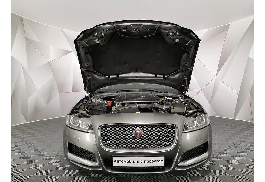 Jaguar XF 2.0 D AT AWD (240 л.с.) SE Серый в АВИЛОН. Слайд №11