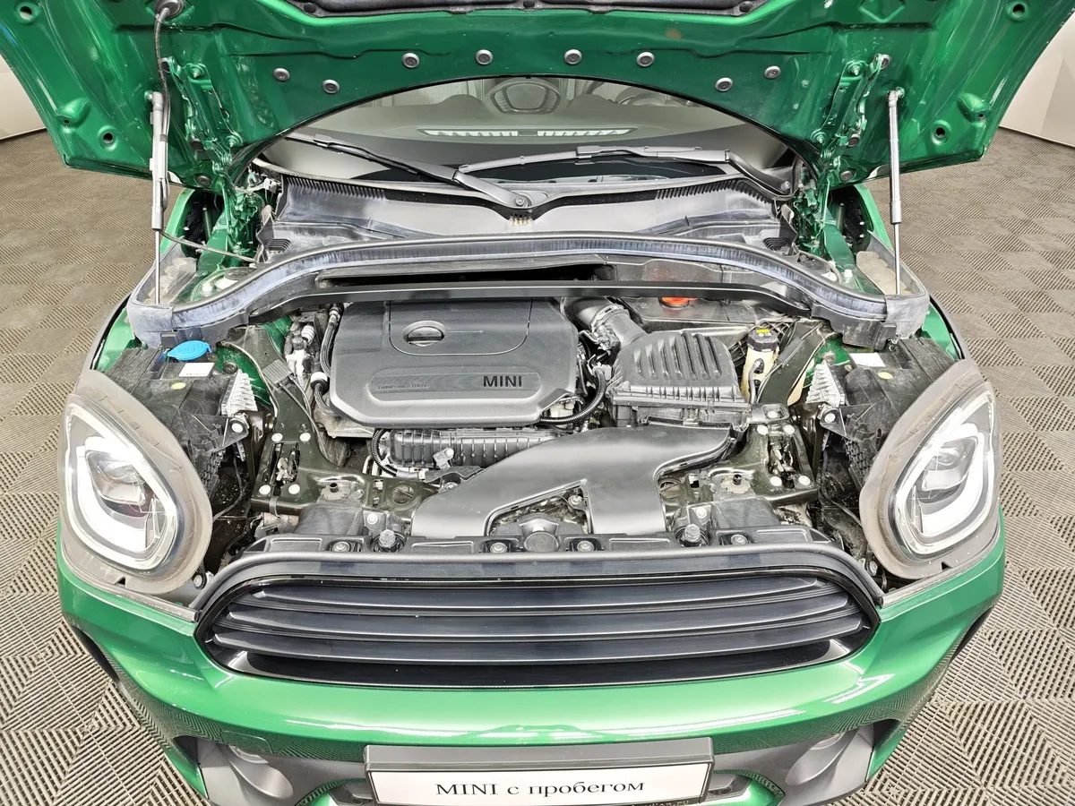 Mini Countryman Cooper 1.5 AT (136 л.с.) Essential Зеленый в АВИЛОН. Слайд №10