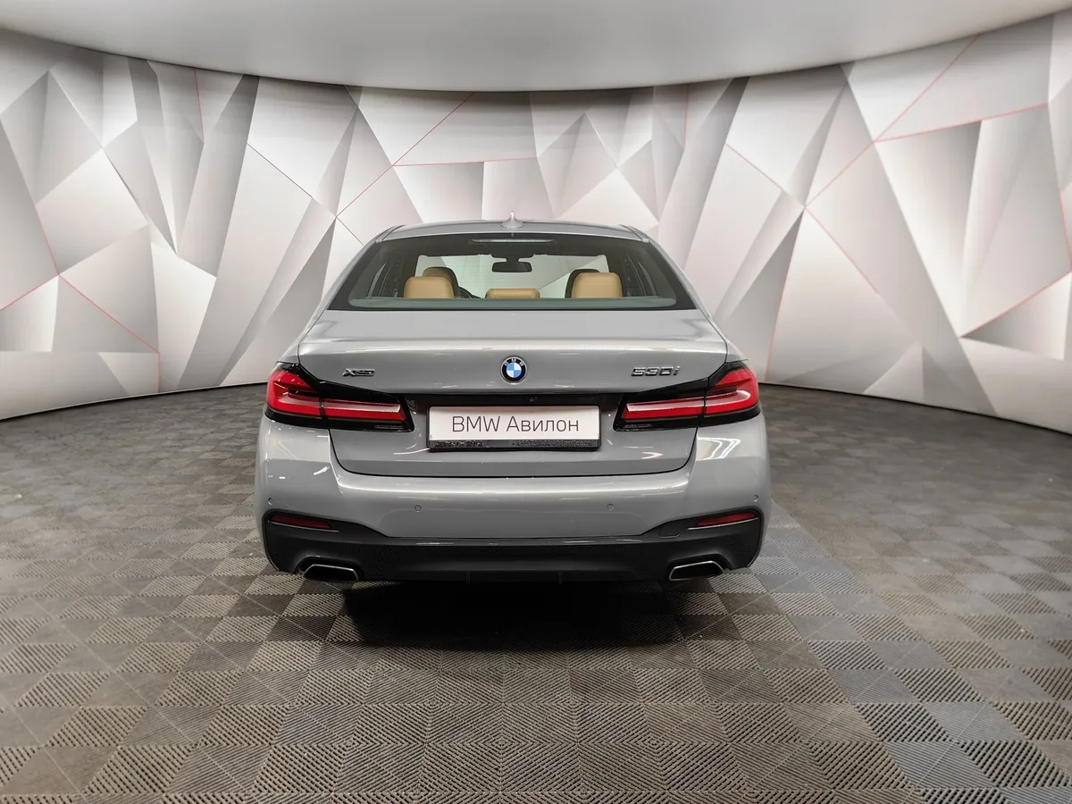 BMW 5 серия 530i xDrive Steptronic (249 л.с.) M Sport Plus Серый в АВИЛОН. Слайд №4