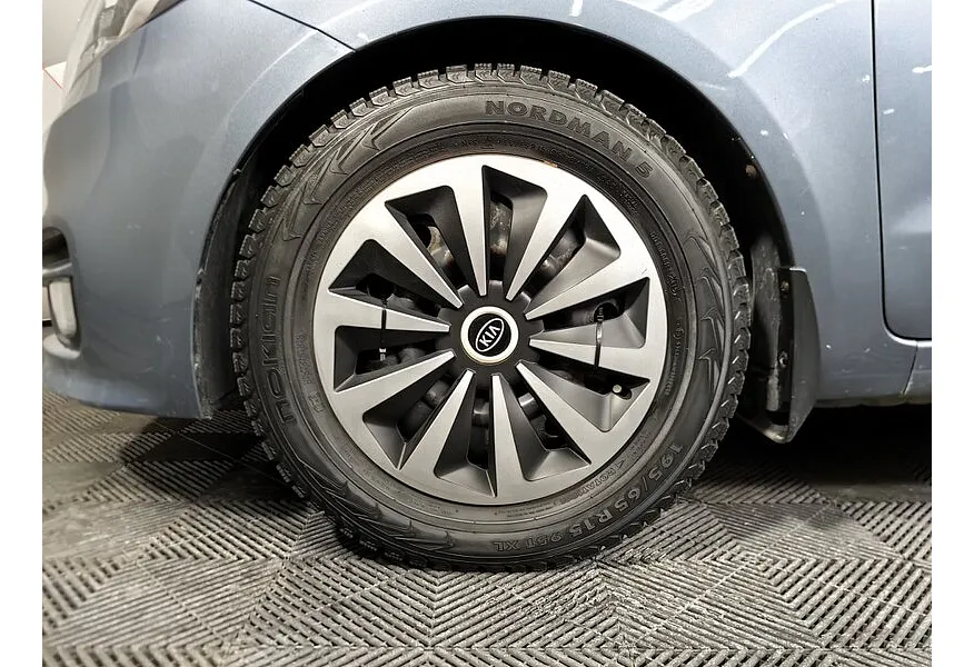 Kia Rio 1.6 6MT (123 л.с.) Comfort RS Plus Голубой в АВИЛОН. Слайд №9