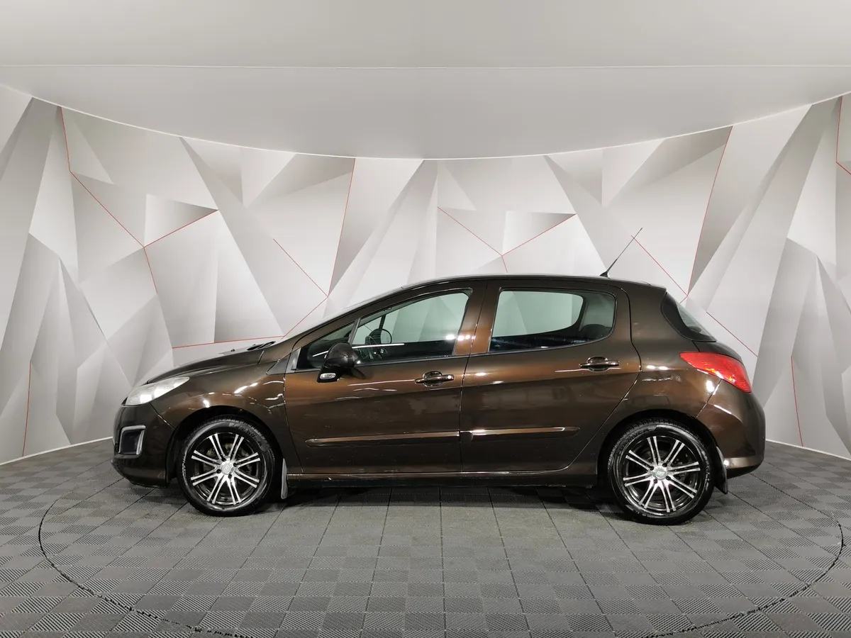 Peugeot 308 1.6 VTi AT (120 л.с.) Коричневый в АВИЛОН. Слайд №5