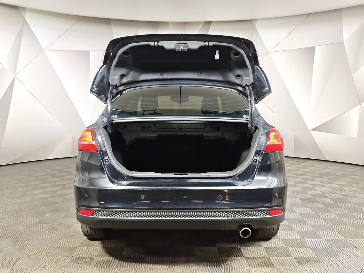 Ford Focus 1.5 EcoBoost AT (150 л.с.) Titanium Черный в АВИЛОН. Слайд №11