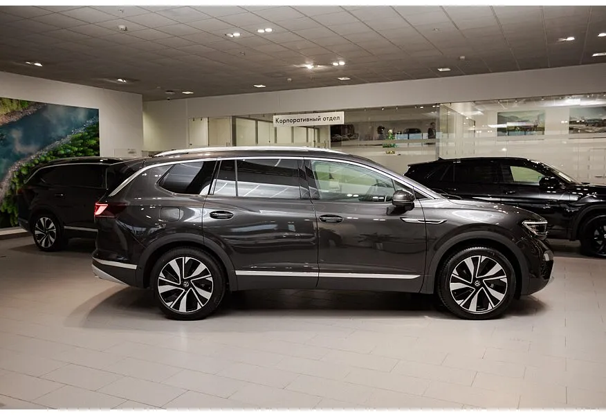 Volkswagen Talagon 2.0 7DSG AWD (220 л.с.) Luxury Wonderland Pro Черный в АВИЛОН. Слайд №2 Volkswagen Talagon 2.0 7DSG AWD (220 л.с.) Luxury Wonderland Pro Черный в АВИЛОН. Слайд №2
