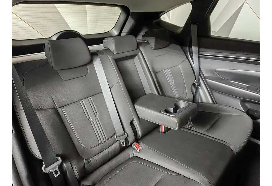 Hyundai Tucson D2.0 Smartstream 8AT 4WD (186 л.с.) Lifestyle + Smart Sense Серый в АВИЛОН. Слайд №17