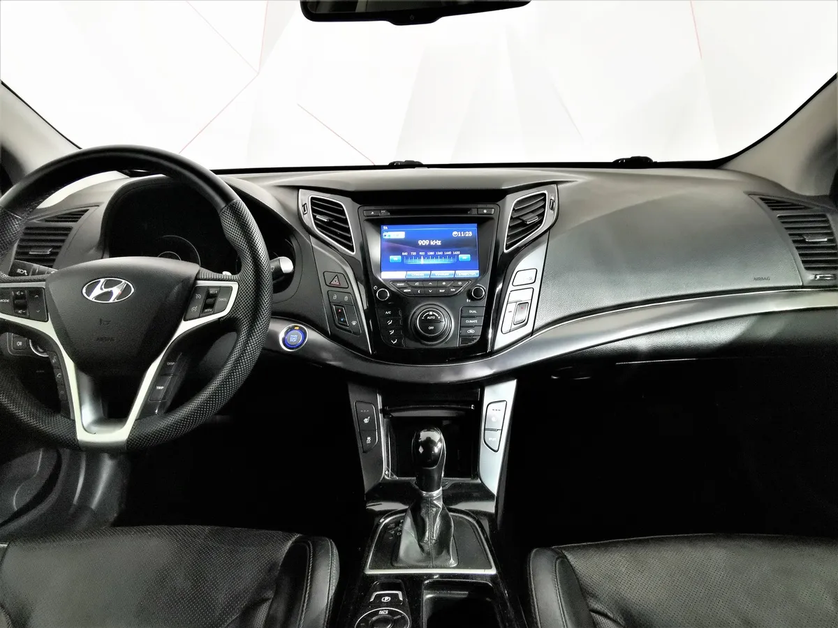 Hyundai i40 2.0 AT (150 л.с.) Business Синий в АВИЛОН. Слайд №13