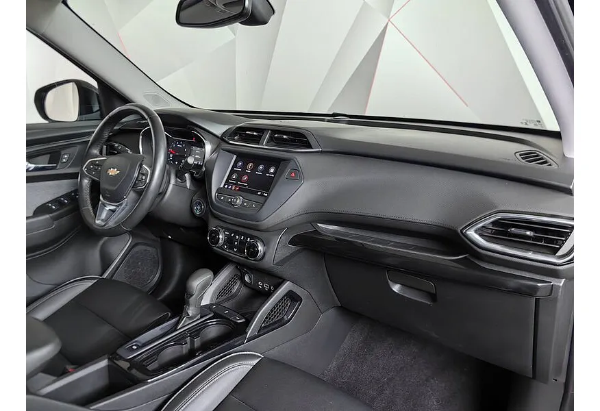 Chevrolet TrailBlazer 1.3 Turbo AT 4WD (150 л.с.) LT Черный в АВИЛОН. Слайд №13
