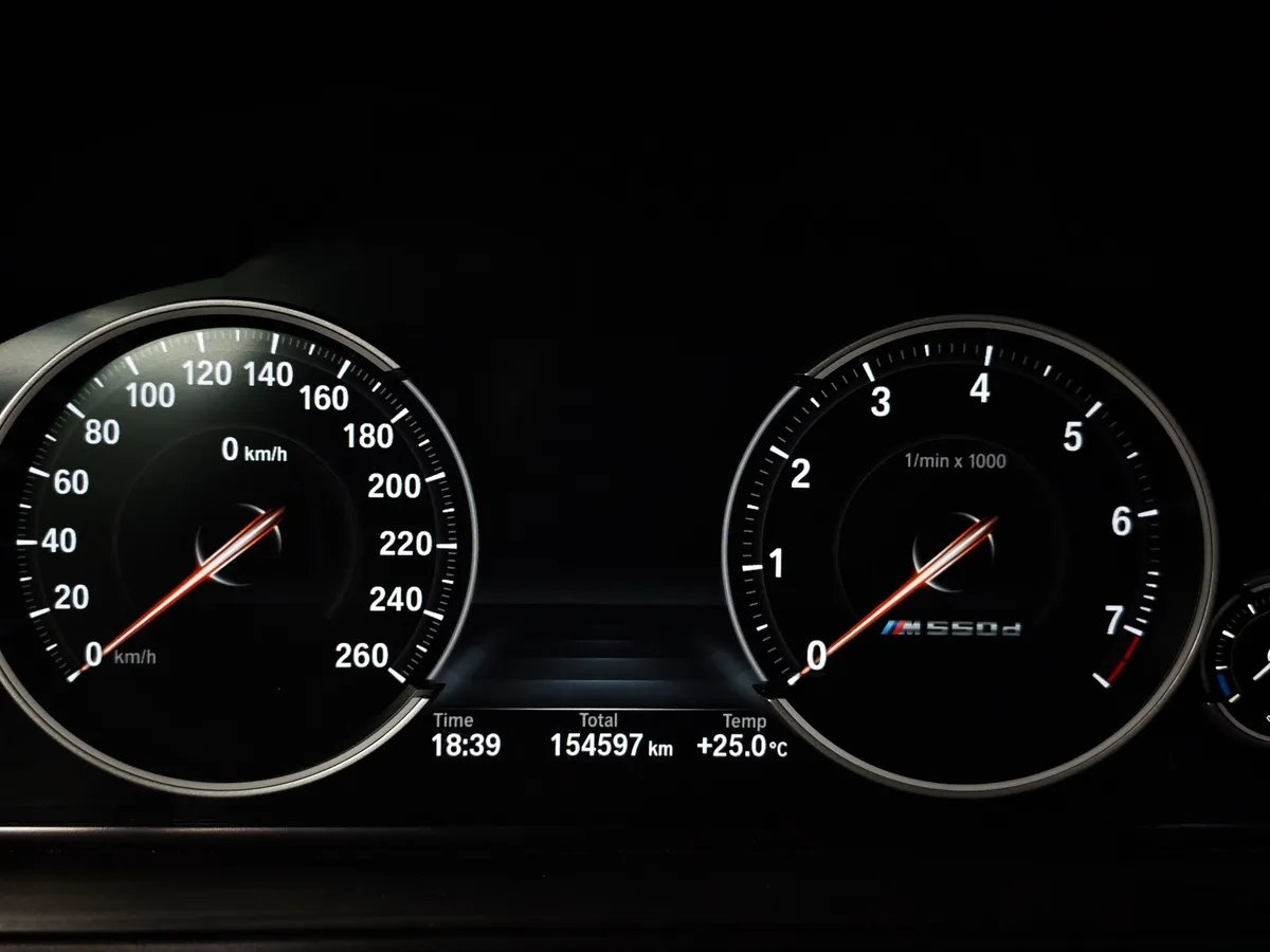 BMW 5 серия 520i AT (184 л.с.) Коричневый в АВИЛОН. Слайд №13