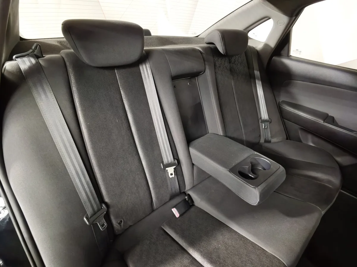 Hyundai Elantra 1.6 MT (105 л.с.) Черный в АВИЛОН. Слайд №15