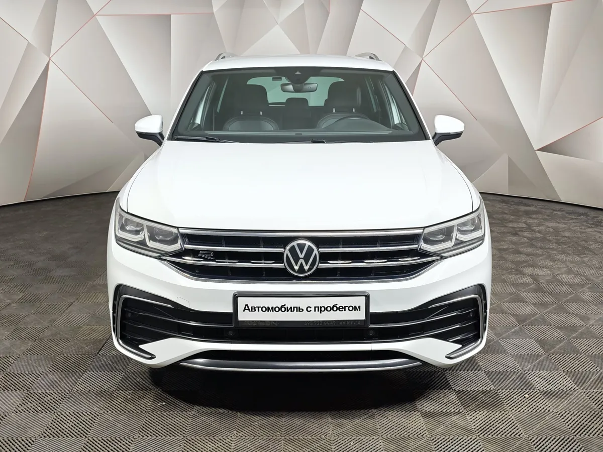 Volkswagen Tiguan 2.0 TSI 4Motion DSG (220 л.с.) R-Line Белый в АВИЛОН. Слайд №7