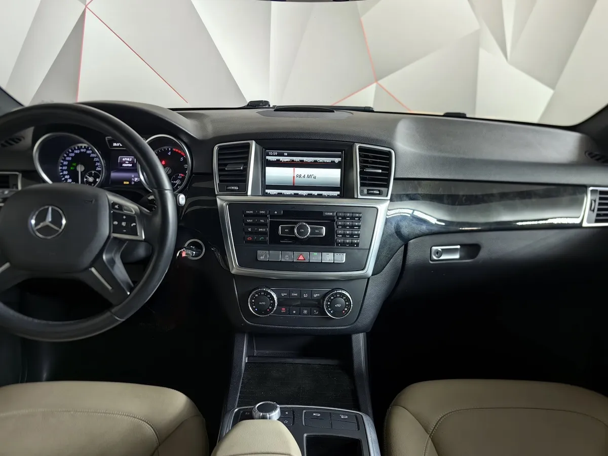 Mercedes-Benz M-Класс ML 350 BlueTEC 7G-Tronic Plus 4Matic (258 л.с.) Черный в АВИЛОН. Слайд №15