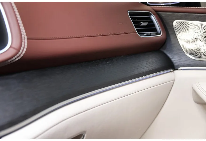 Mercedes-Benz GLS 600 9G-Tronic 4Matic (557 л.с.) Черный в АВИЛОН. Слайд №19