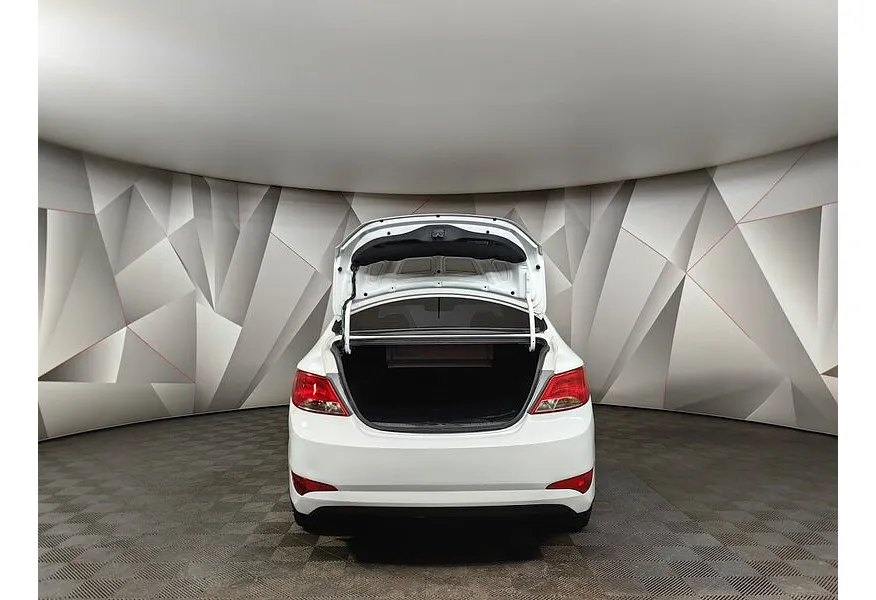 Hyundai Solaris 1.6 AT (123 л.с.) Active Белый в АВИЛОН. Слайд №11