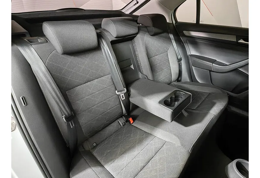 Volkswagen Polo 1.6 MPI AT (110 л.с.) Status + Зимний + Комфорт Белый в АВИЛОН. Слайд №17