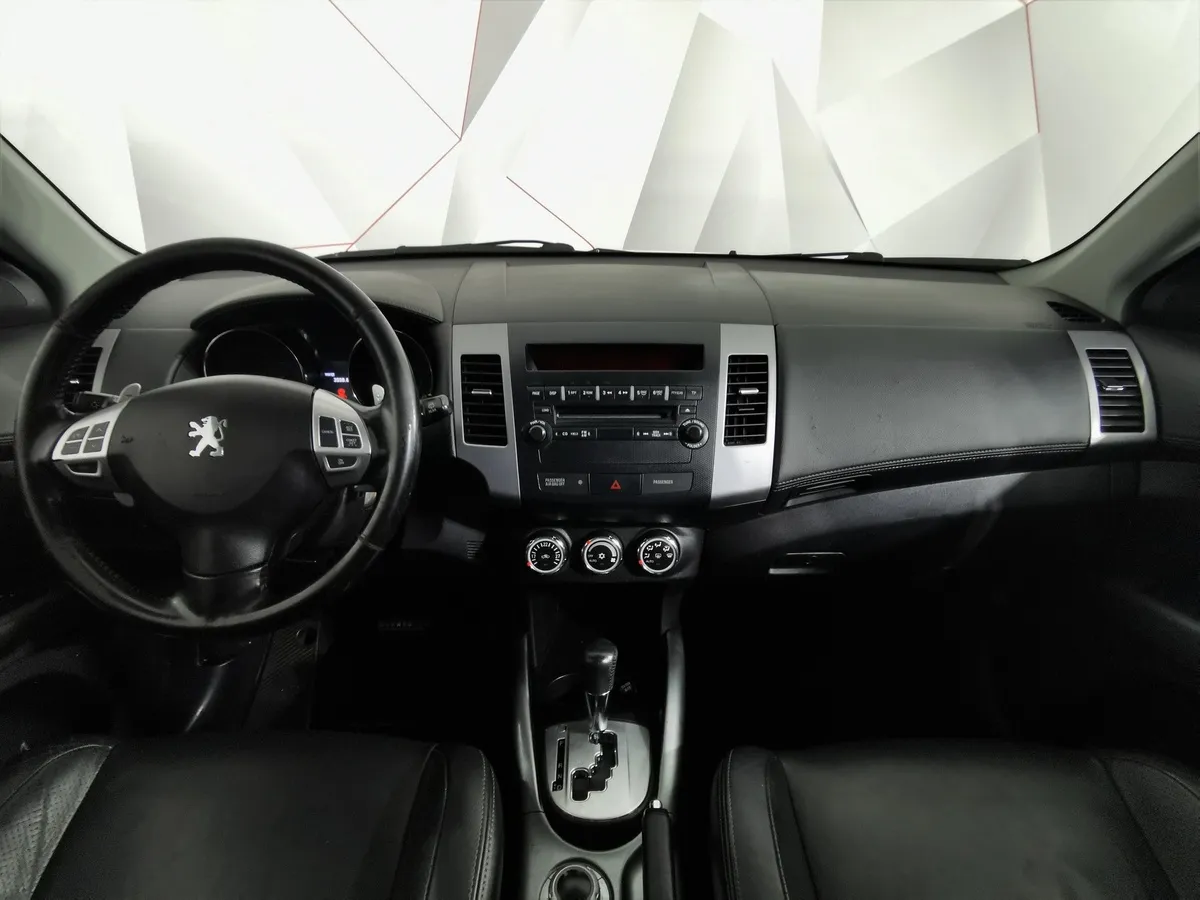 Peugeot 4007 2.4 CVT 4x4 (170 л.с.) Белый в АВИЛОН. Слайд №12