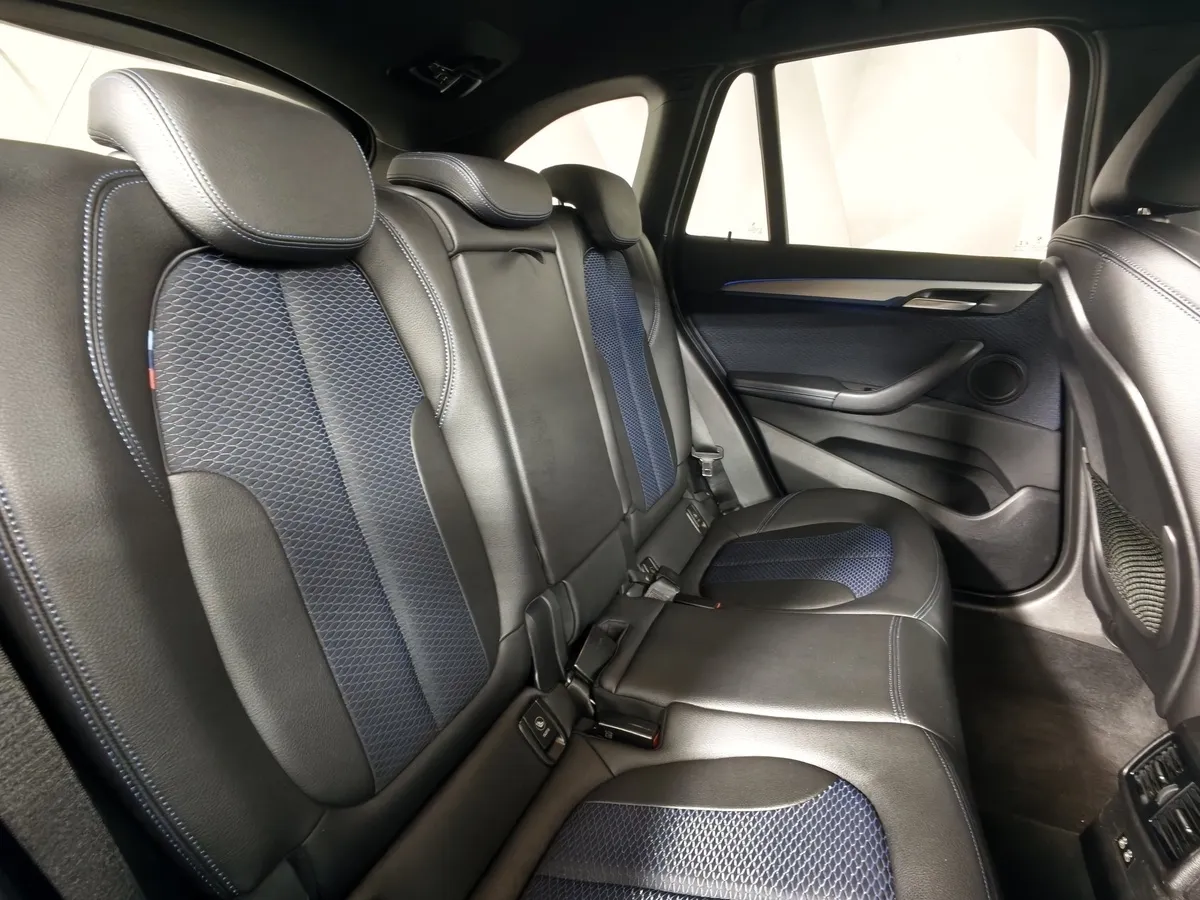 BMW X1 20i xDrive Steptronic AT (192 л.с.) Advantage Серый в АВИЛОН. Слайд №14