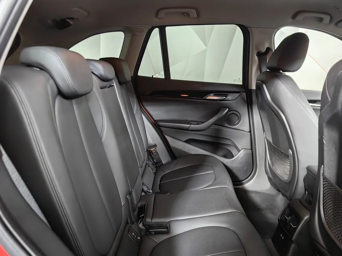BMW X1 18d xDrive AT (150 л.с.) Advantage Plus (Локальная сборка) Оранжевый в АВИЛОН. Слайд №14