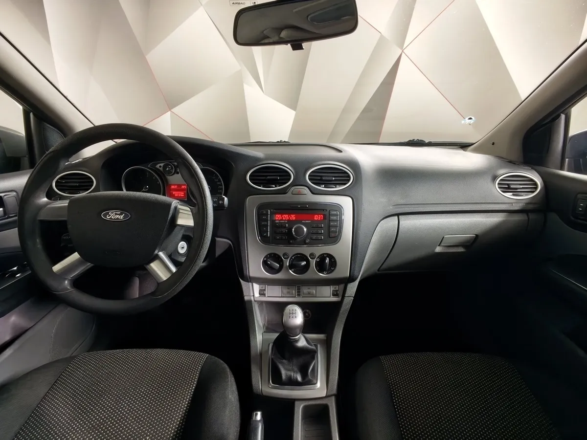 Ford Focus 1.4 MT (80 л.с.) Ambiente Синий в АВИЛОН. Слайд №13
