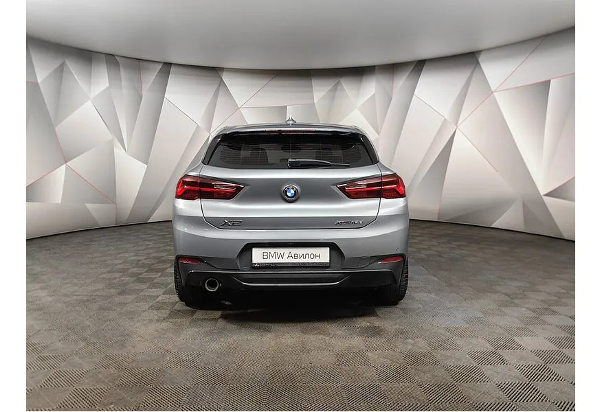 BMW X2 18d xDrive AT (150 л.с.) M Sport Серый в АВИЛОН. Слайд №4