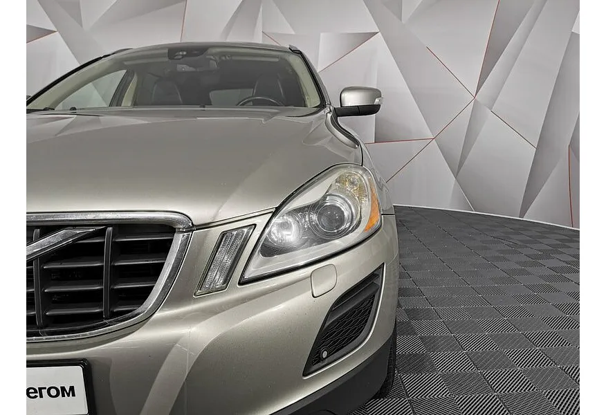 Volvo XC60 2.4 D5 Geartronic AWD (215 л.с.) Бежевый в АВИЛОН. Слайд №10