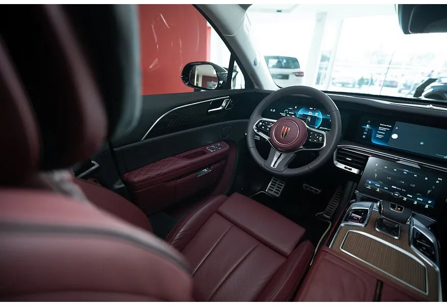 Hongqi E-HS9 AT 4WD (551 л.с.) 6 мест Делюкс Черный в АВИЛОН. Слайд №2