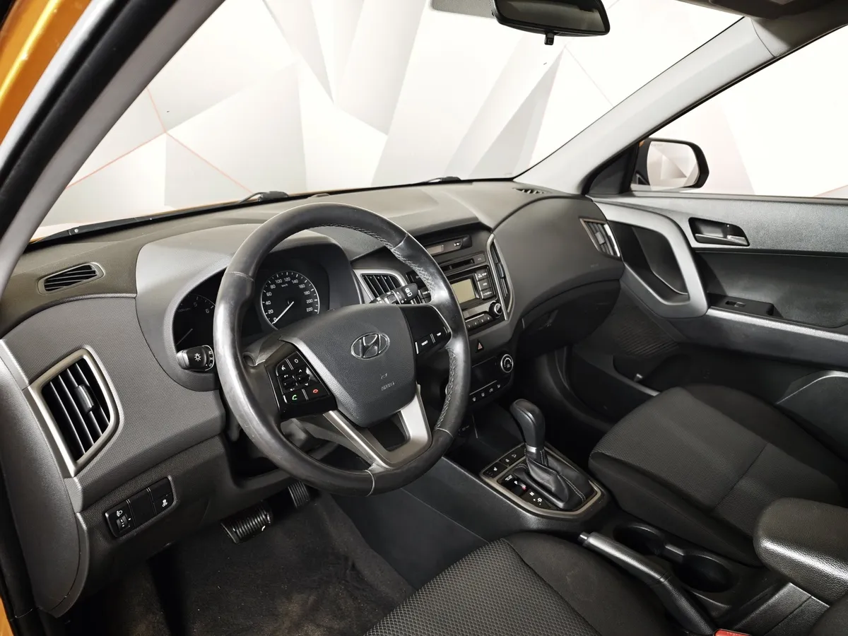 Hyundai Creta 2.0 AT (149 л.с.) Travel + Advanced Оранжевый в АВИЛОН. Слайд №19