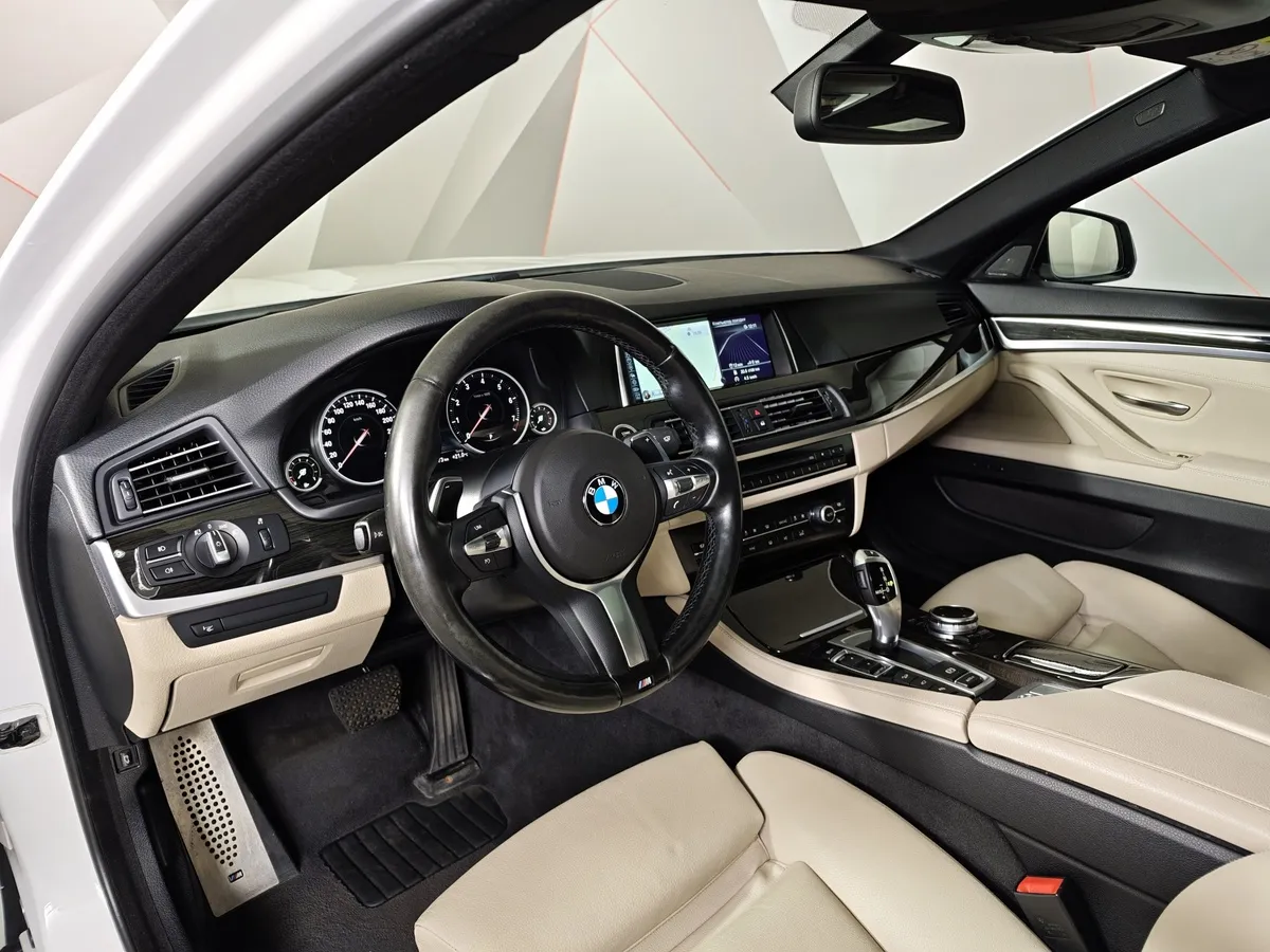 BMW 5 серия 535i xDrive Steptronic (306 л.с.) Белый в АВИЛОН. Слайд №11