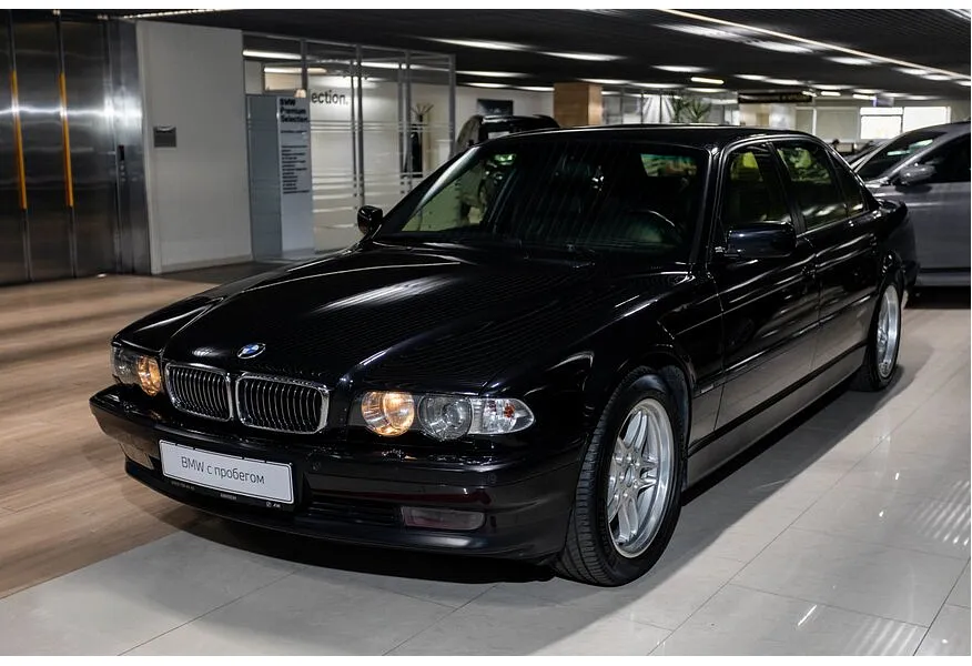 АВИЛОН - BMW 7 серия 750iL AT (326 л.с.) Черный - slide 0