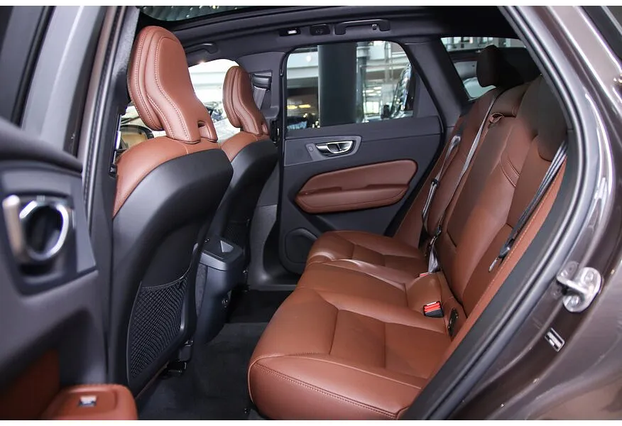 АВИЛОН - Volvo XC60 2.0 AT AWD (264 л.с.) Luxury Edition Серый - slide 10
