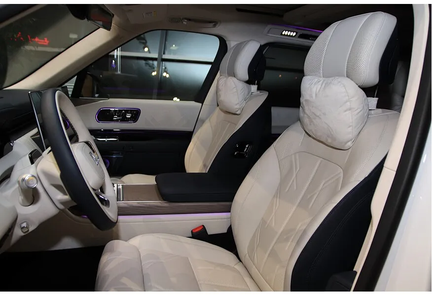 Zeekr 9X 2.0h AT 4WD (1177 л.с.) Ultra Белый в АВИЛОН. Слайд №4