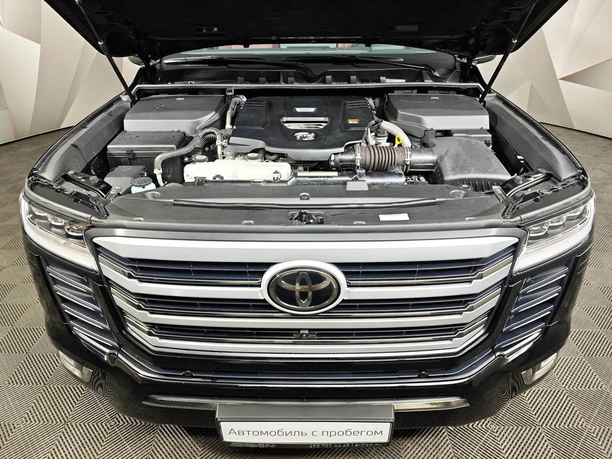 Toyota Land Cruiser 3.4 V6 AT 4WD (299 л.с.) 70th Anniversary Черный в АВИЛОН. Слайд №11