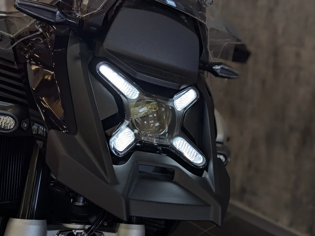 BMW Motorrad R 1300 GS Adventure R 1300 GS Adventure 1300 см³ (145) 1300 Черный в АВИЛОН. Слайд №12