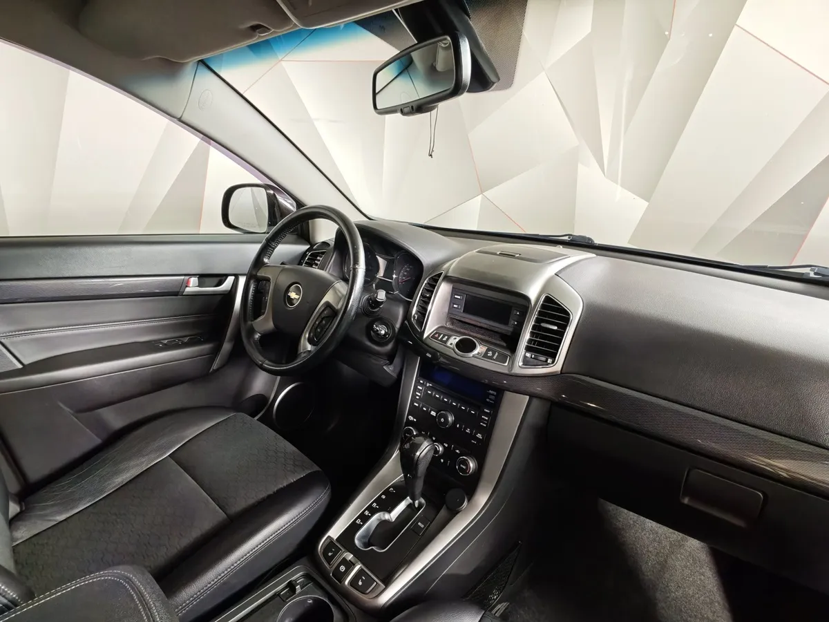 Chevrolet Captiva 2.4 AT (5 мест) (167 л.с.) LT Коричневый в АВИЛОН. Слайд №12