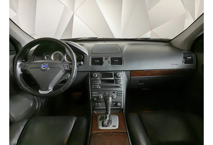 Volvo XC90 2.5 T5 Geartronic AWD (5 мест) (210 л.с.) Серый в АВИЛОН. Слайд №13