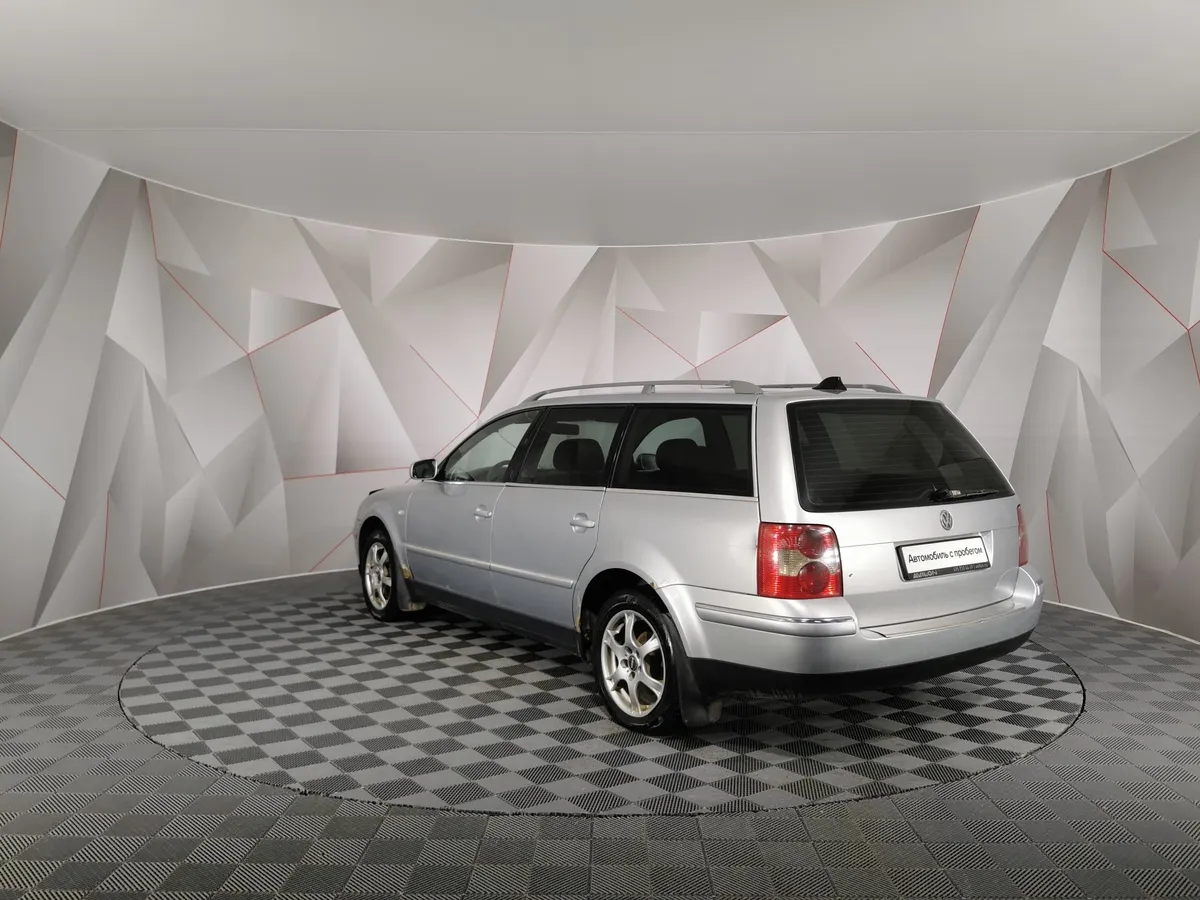 Volkswagen Passat 1.8 T MT (150 л.с.) Серебристый в АВИЛОН. Слайд №4