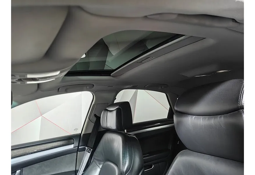 Audi S8 5.2 FSI quattro AT (450 л.с.) Черный в АВИЛОН. Слайд №22