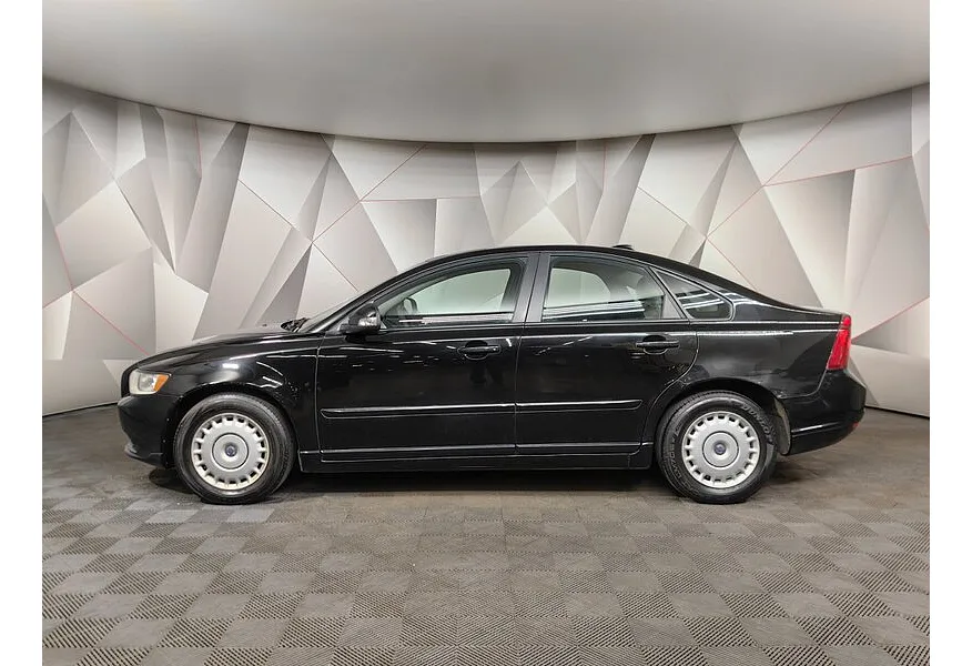 Volvo S40 1.6 MT (100 л.с.) Черный в АВИЛОН. Слайд №3
