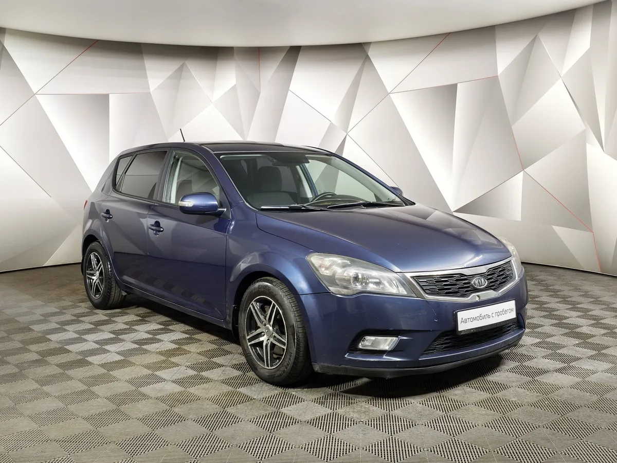 Kia Ceed 1.6 AT (126 л.с.) Comfort Белый в АВИЛОН. Слайд №3