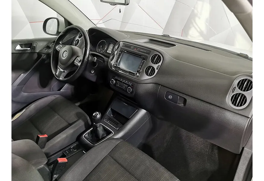 LIVE. Слайд №9